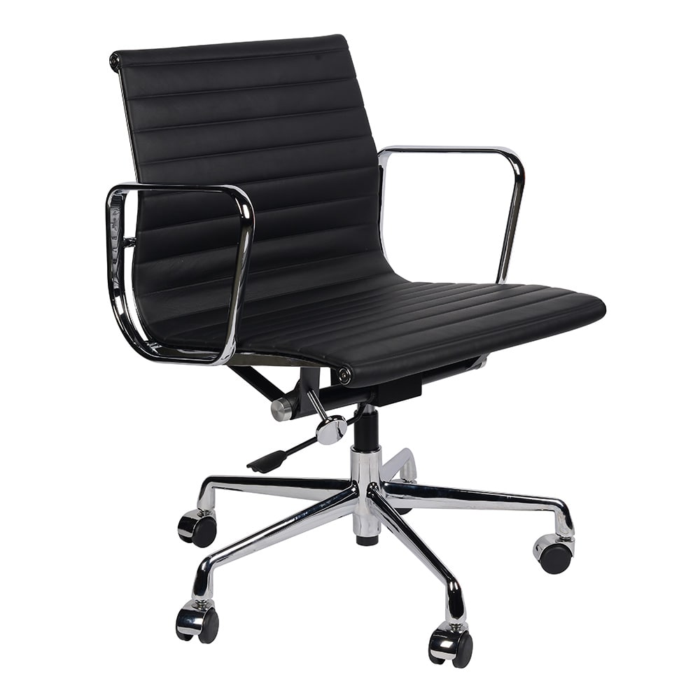 Эргономичное кресло Eames Ribbed Office Chair EA 117, черная кожа