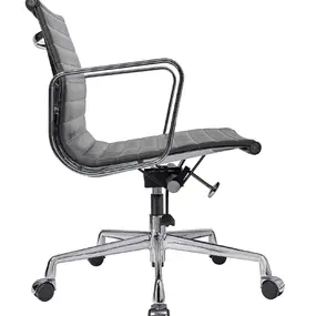 Эргономичное кресло Eames Ribbed Office Chair EA 117, кожа графит